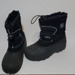 TOTES SNOW BOOTS